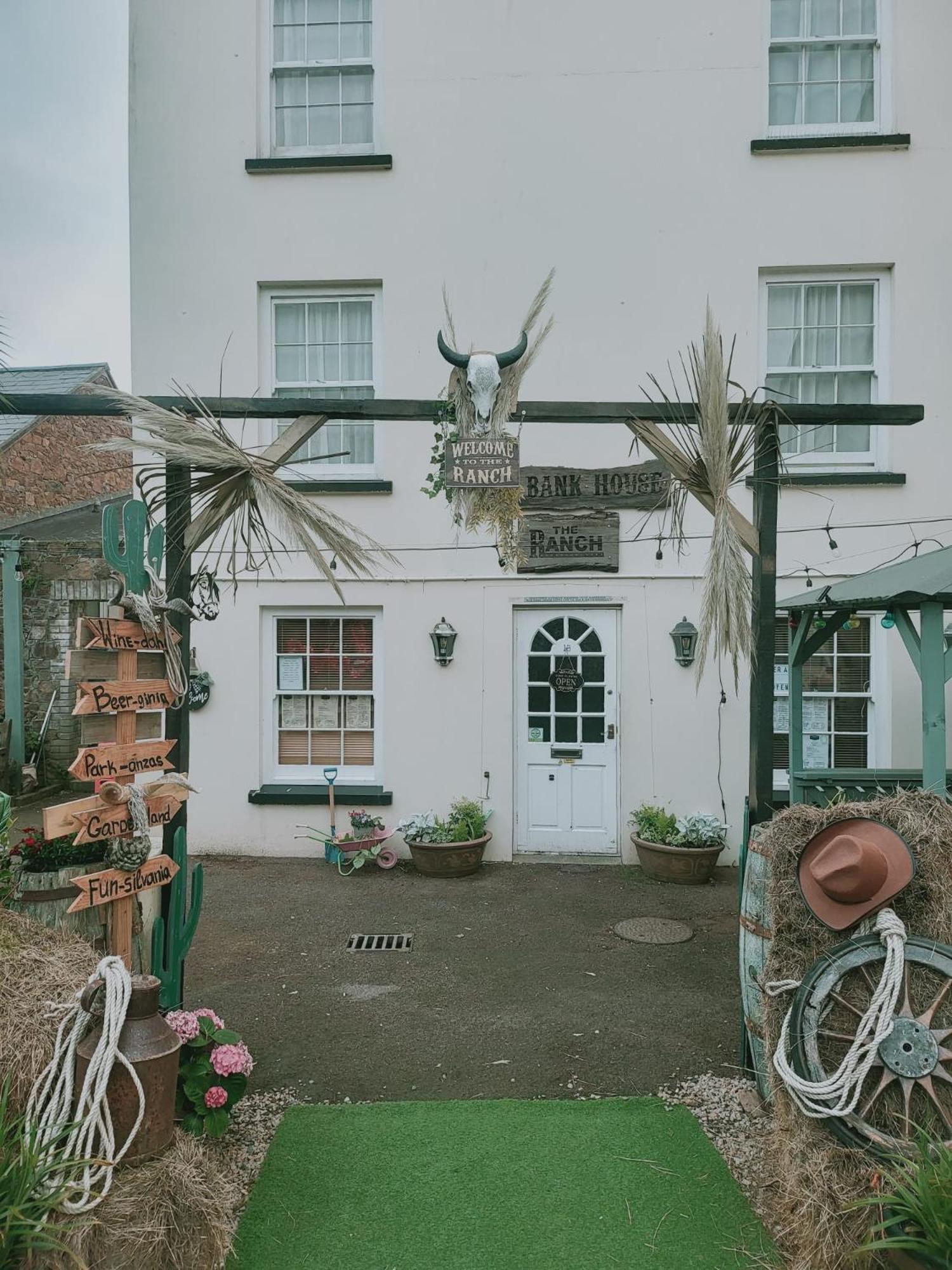 The Old Bank House Hotel Grouville Exterior photo